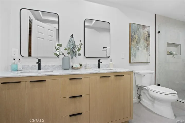 10458 Sioux River Circle, Fountain Valley, California 92708