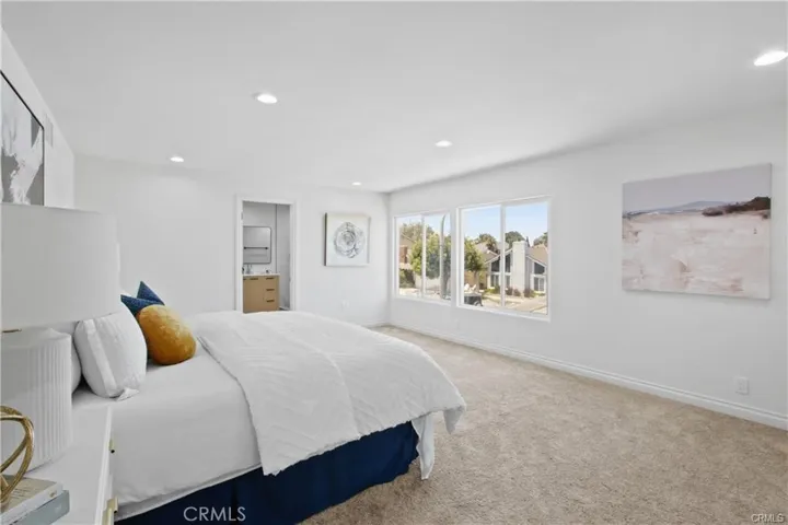 10458 Sioux River Circle, Fountain Valley, California 92708