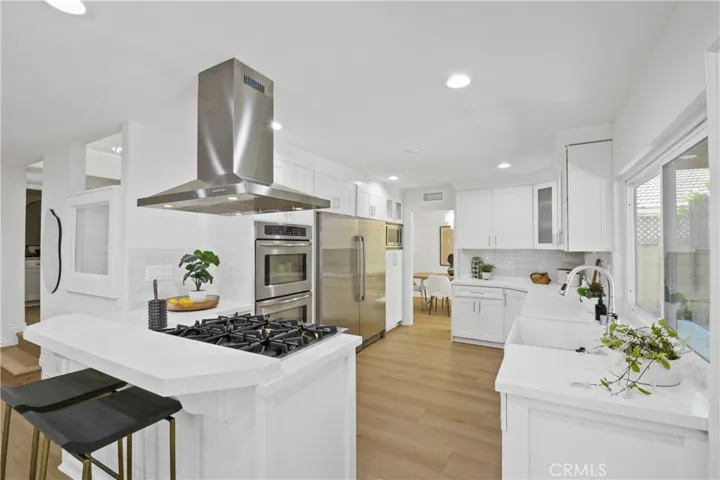 10458 Sioux River Circle, Fountain Valley, California 92708