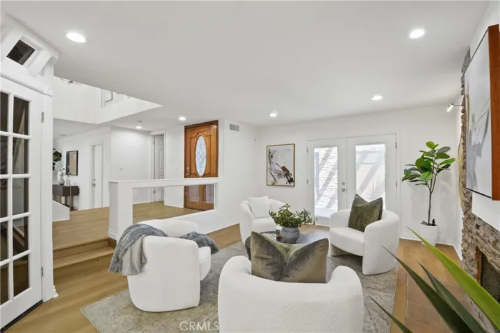10458 Sioux River Circle, Fountain Valley, California 92708