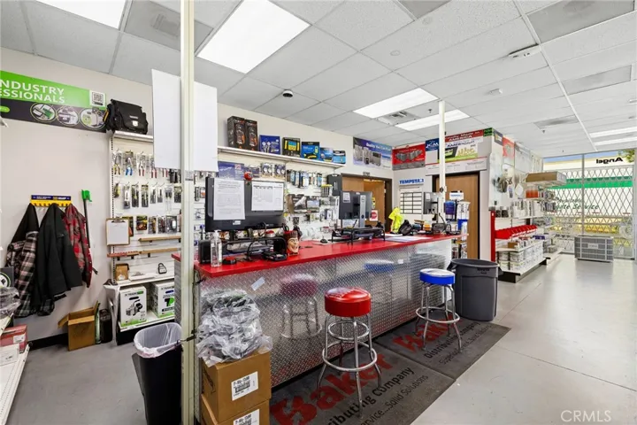 15329 Tamarack Drive, Victorville, California 92392