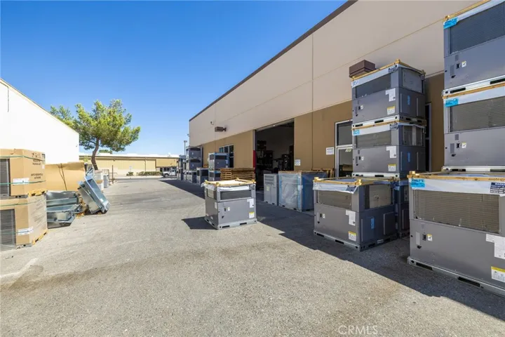 15329 Tamarack Drive, Victorville, California 92392
