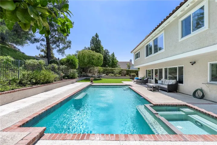 780 S Quail Circle, Anaheim Hills, California 92807