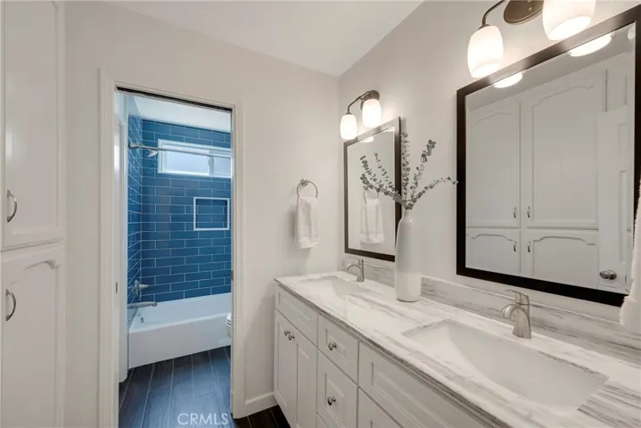 Upstairs Hall Bathroom