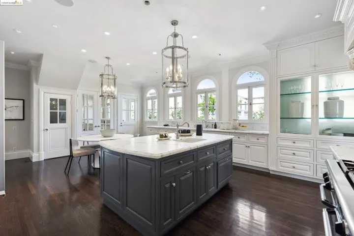 236 Sea View Avenue, Piedmont, California 94610