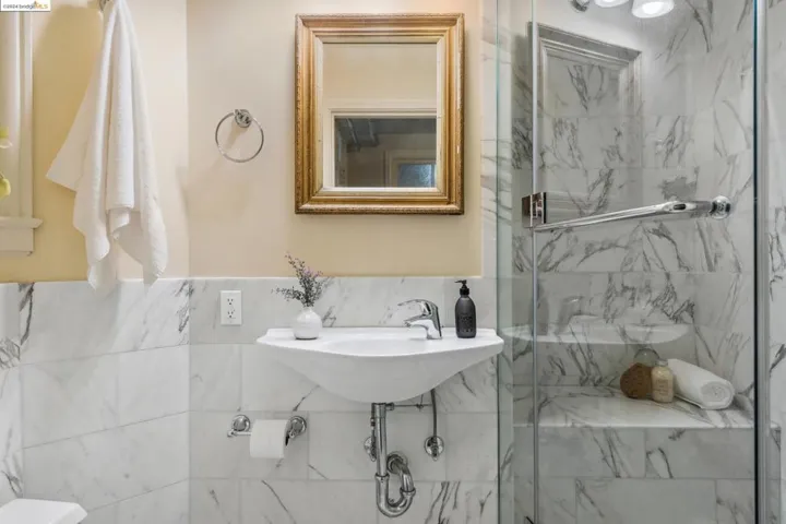 236 Sea View Avenue, Piedmont, California 94610