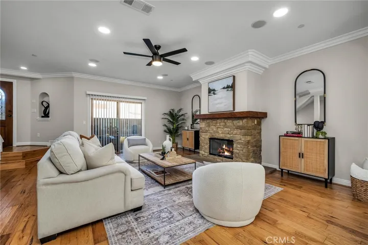 704 S Pacific Coast B, Redondo Beach, California 90277