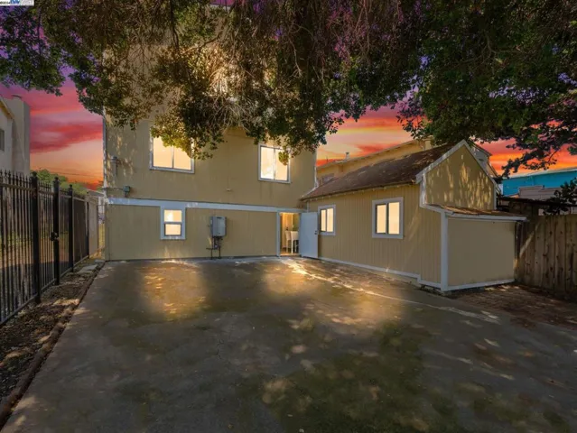 1747 E 22nd St, Oakland, California 94606