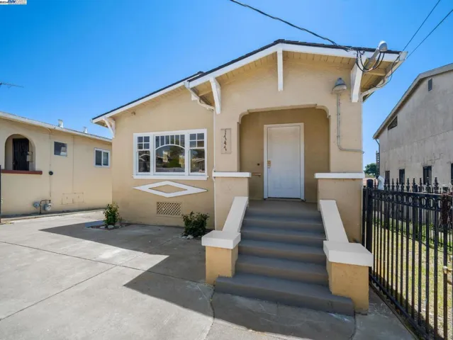 1747 E 22nd St, Oakland, California 94606
