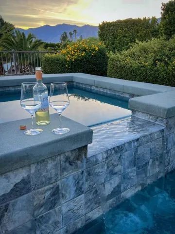 Elevate Jacuzzi
