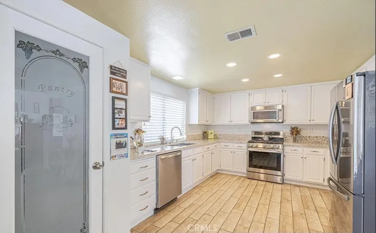41312 Chestnut Street, Palmdale, California 93551
