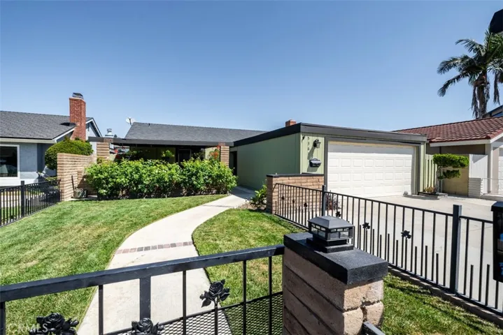 5361 La Luna Drive, La Palma, California 90623