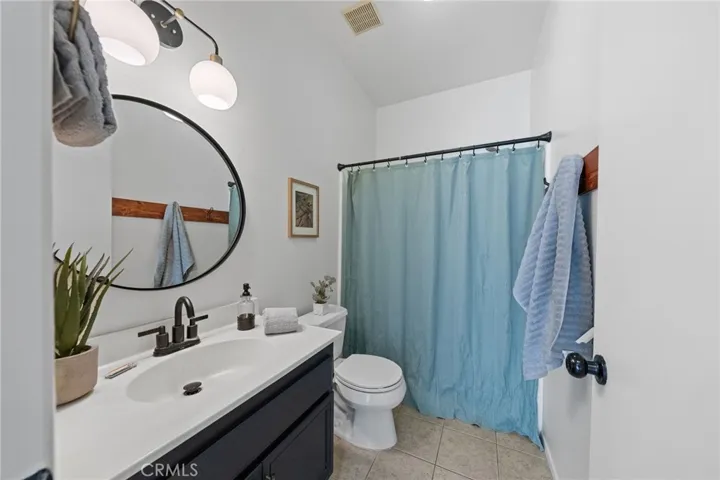 #2 Full Bathroom
