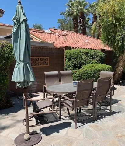 219Patiodiningtable