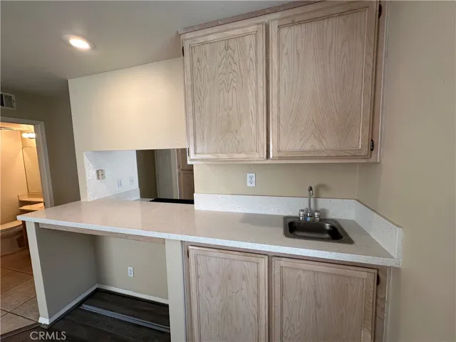 43425 30th Street W 4, Lancaster, California 93536