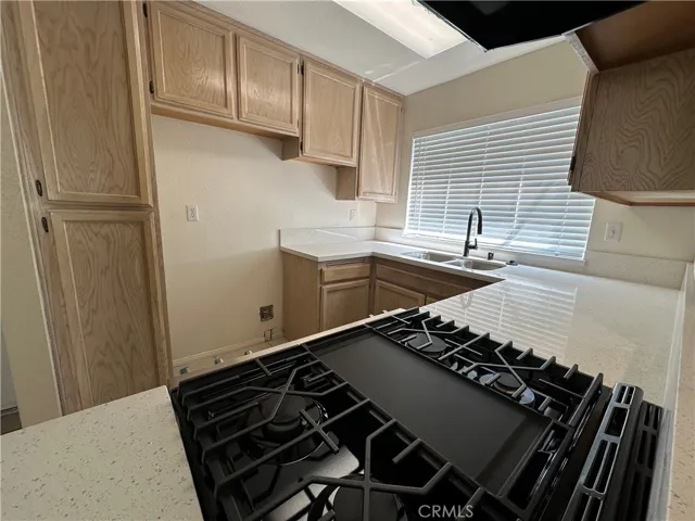 43425 30th Street W 4, Lancaster, California 93536