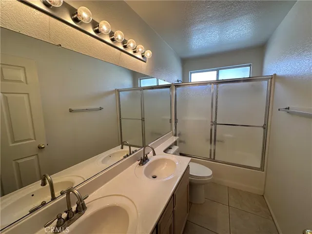43425 30th Street W 4, Lancaster, California 93536