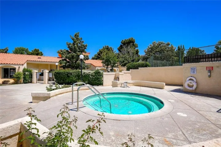 43425 30th Street W 4, Lancaster, California 93536