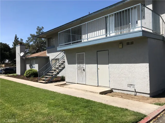 1208 Post Street, Redlands, California 92374