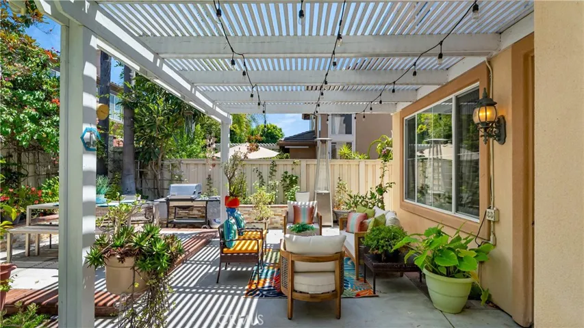 It's time to entertain! Ample space for conversation --all you need are the guests.