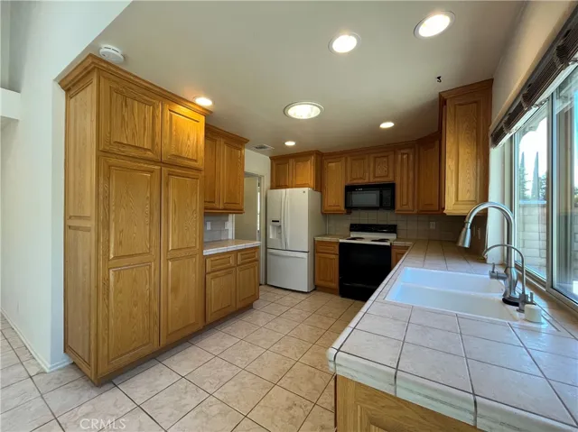 5787 Pittman Street, Simi Valley, California 93063