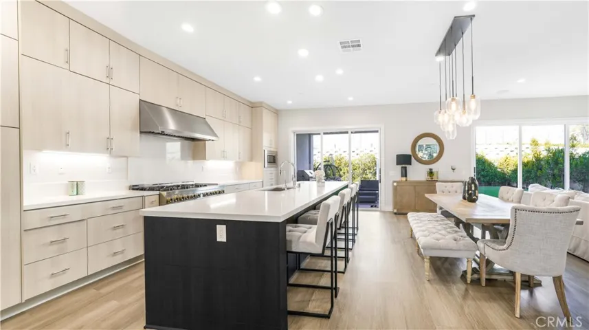 110 Sierra Madre, Lake Forest, California 92630
