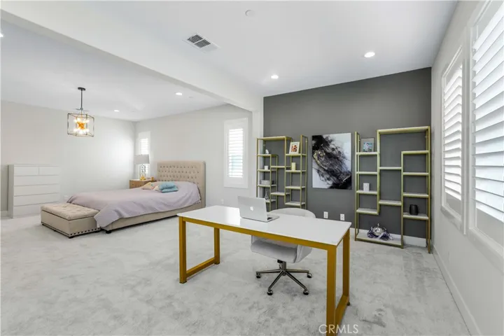 110 Sierra Madre, Lake Forest, California 92630