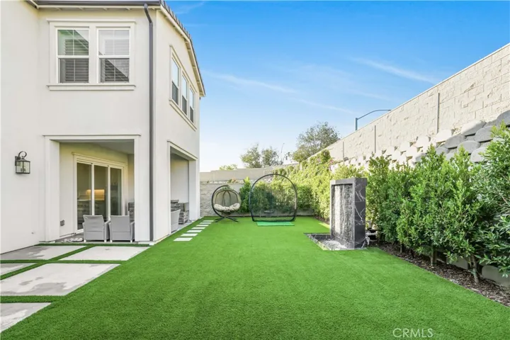 110 Sierra Madre, Lake Forest, California 92630