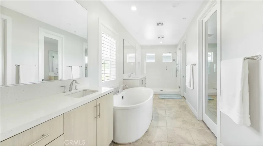 110 Sierra Madre, Lake Forest, California 92630