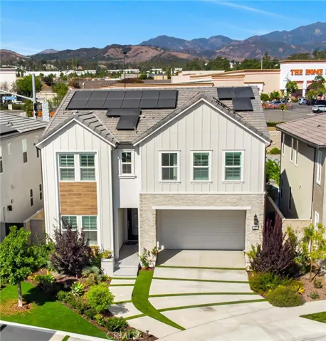 110 Sierra Madre, Lake Forest, California 92630