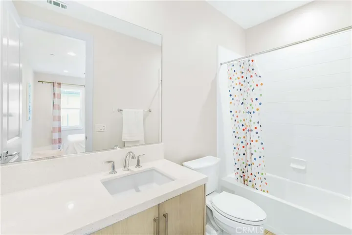 110 Sierra Madre, Lake Forest, California 92630
