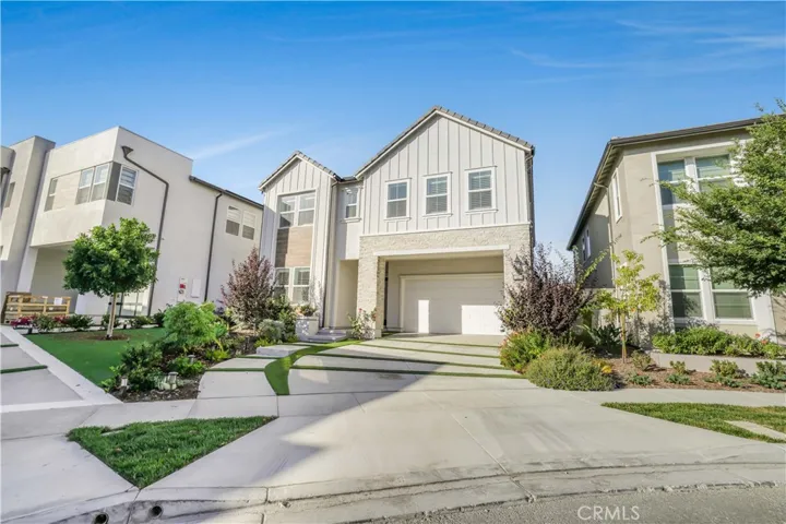 110 Sierra Madre, Lake Forest, California 92630