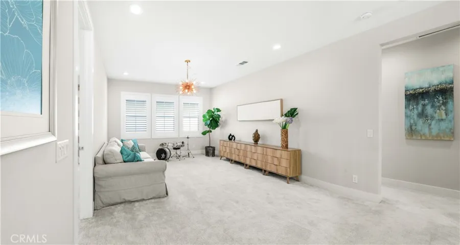 110 Sierra Madre, Lake Forest, California 92630