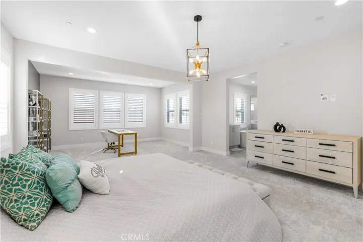 110 Sierra Madre, Lake Forest, California 92630