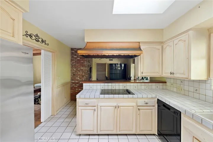 28250 Palos Verdes Drive E, Rancho Palos Verdes, California 90275
