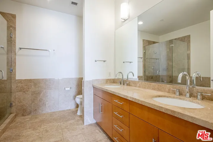 3223 W 6th Street 502, Los Angeles, California 90020
