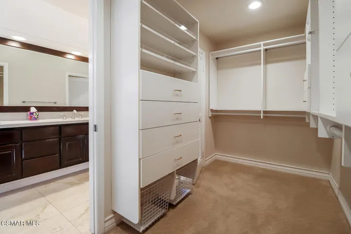 lPrimary Bedroom Suite and Balcony14