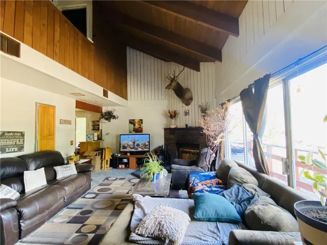 16625 Sequoia Way, Pine Mountain Club, California 93222