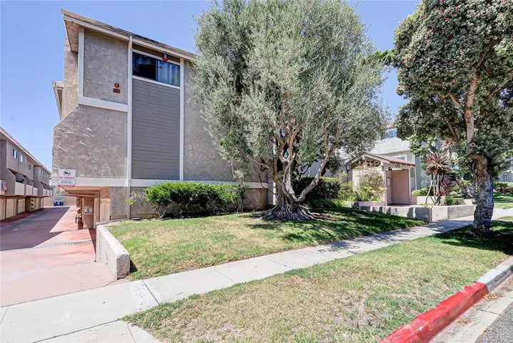 519 Meyer Lane 51, Redondo Beach, California 90278