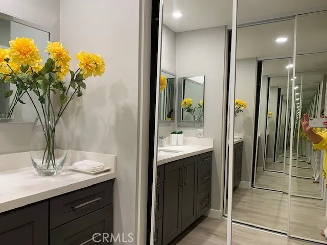 118 Streamwood, Irvine, California 92620