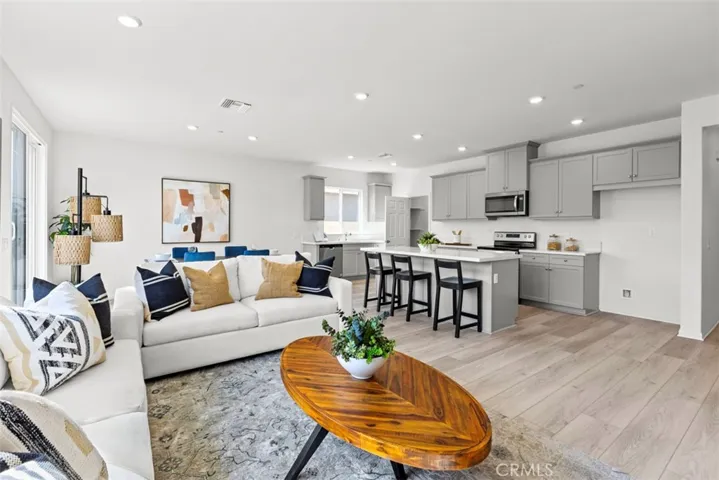 19805 Lurin Avenue, Riverside, California 92508