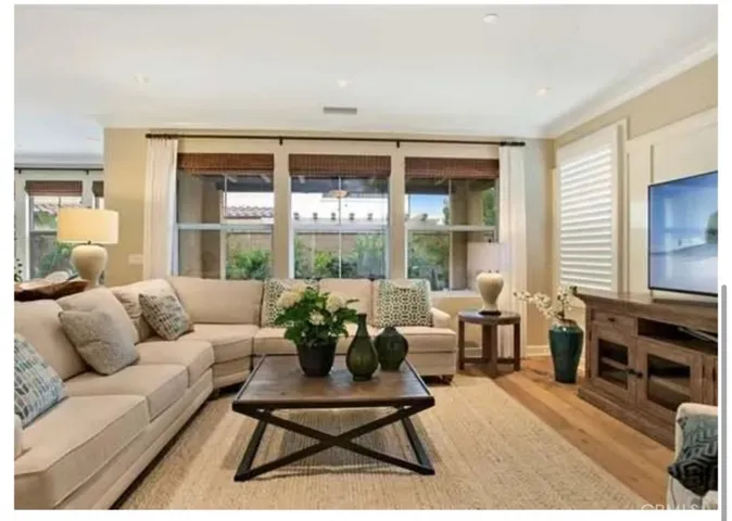 118 Island Coral, Irvine, California 92620