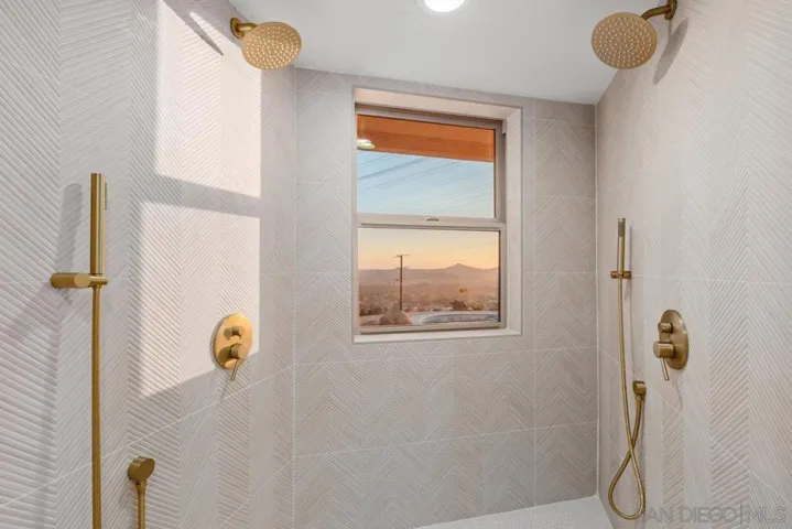 530 Calle De La Sierra, El Cajon, California 92019