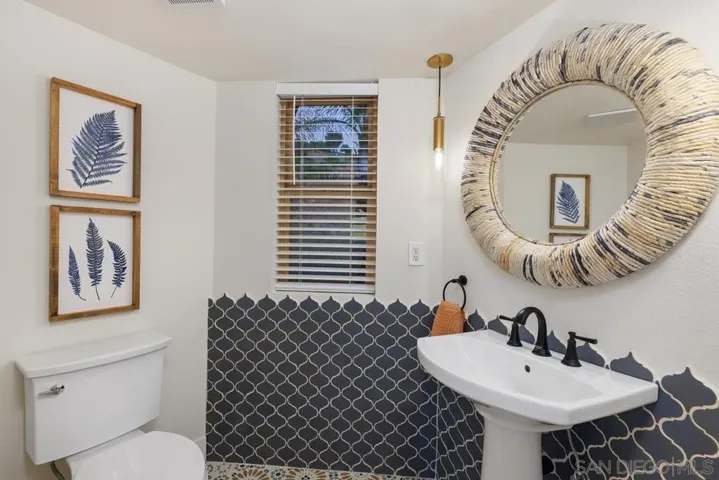 530 Calle De La Sierra, El Cajon, California 92019