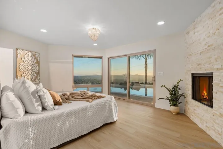 530 Calle De La Sierra, El Cajon, California 92019