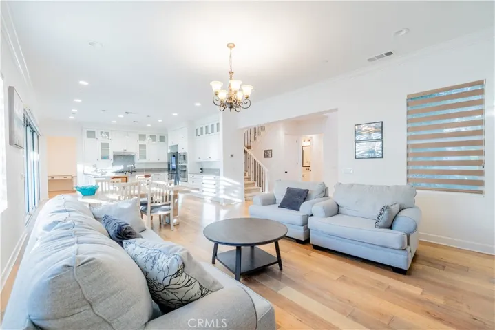 167 Newall, Irvine, California 92618