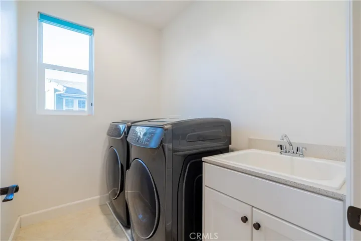 167 Newall, Irvine, California 92618