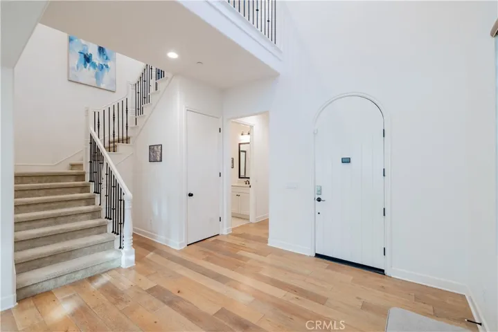 167 Newall, Irvine, California 92618
