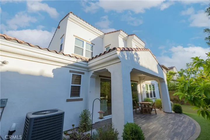 167 Newall, Irvine, California 92618