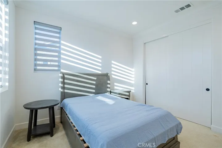 167 Newall, Irvine, California 92618